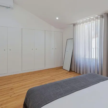 Simple Life Ii Σετούμπαλ