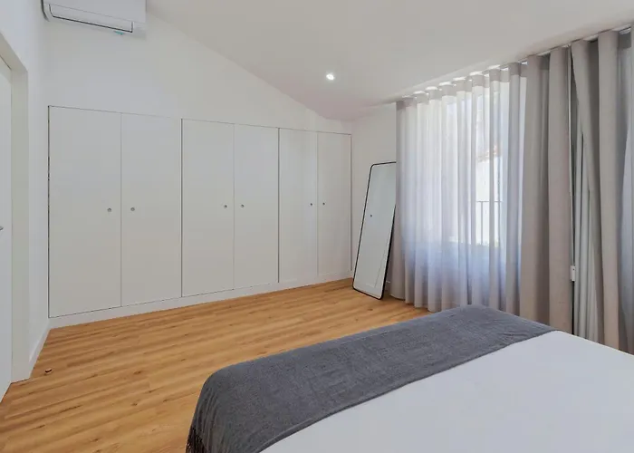 Simple Life Ii Σετούμπαλ