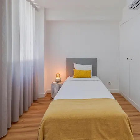 Simple Life Ii Сетубал