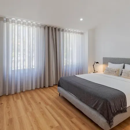 Simple Life Ii * Сетубал