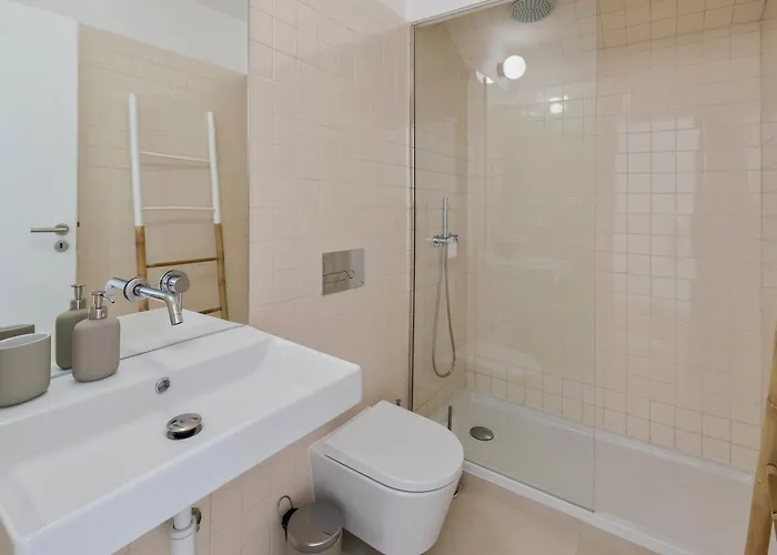 Simple Life Ii * Setúbal